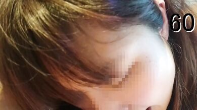海外リゾートで開放的！背面騎乗位でカウントダウン中出し！