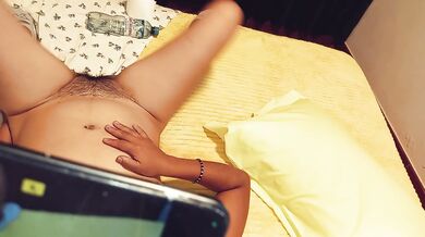 Fucking Pink vaginas of virgin sister-in-law entering my room in Real homemade! Peeing! Rich