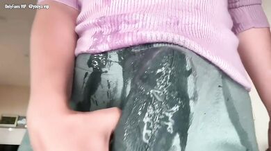 Sticky Stepmother’s Cumshot was Caught by Her Nerdy Stepson and He Licked it