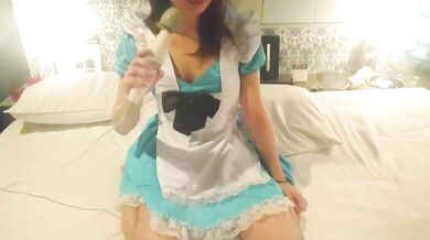 メイド中出し！永久パイパンに避妊なしの騎乗位中出しが気持ち