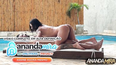 SOL, PISCINA E ANAL: O Moreno Roludo Não Teve Dó Mim | A Massagem Nuru Dessa Vez Foi no meu Cuzinho Ao Ar Livre