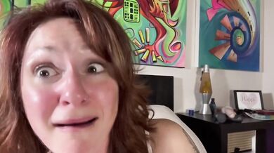 Gaping pussy explodes in raw squirting release