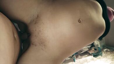 Горячая сводная сестра голодная до члена отсосала и трахалась сверху пока не кончу