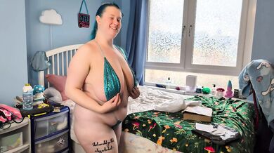 Genie Pole Wear Slingkini & CandyZombies Cow Ears Unboxing & Try On - Solo Girl