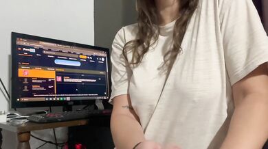 I'll suck your dick while seducing you in different languages