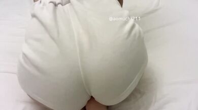 むちむちお尻を自分で揉みもみ(素人個人撮影/巨乳/デカ尻/美女/可愛い/日本人OL/スマホ自撮り