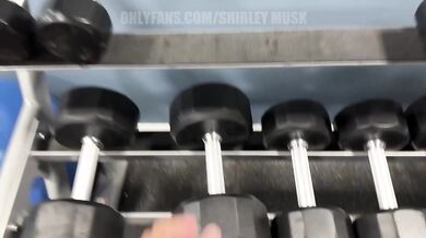BUSTY Gym MILF couldn't wait. She wanted RAW SEX in the bathroom! Best Amateur Sex