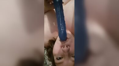 Dildo Fuck Big Pussy BWW Girl Green Eyes Amateur Porn Video