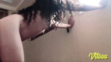 Sexy skinny girl surprises me with her ass movements