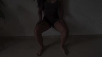 POV: MY HOT LATINA WIFE WORKINGOUT