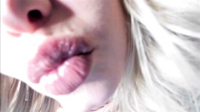 Wet pussy seduction
