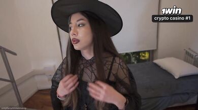 Stepsister challenges me to the greedy pumpkin game on HALLOWEEN