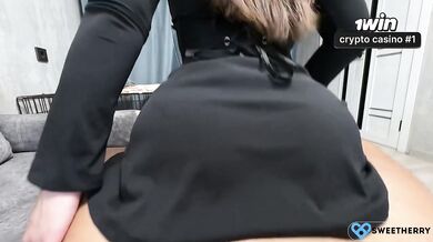 This ass in pantyhose is just made for sex! Fucking a big ass in pantyhose! Sex with a brunette