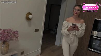 I Found out that My Stepmom Fucked My Friend. Let's Get Laid and you won't Tell Anyone.