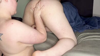 Milf gives him what he wants