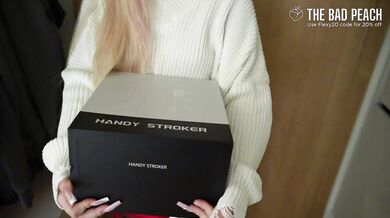 Fucked the Hot Courier Girl and Took the Package for Free