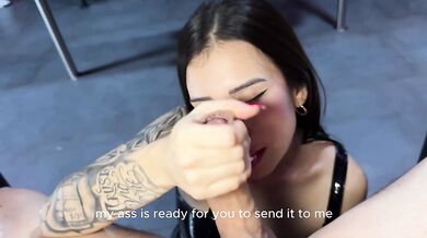 Estoy buscando un tipo afortunado para que me folle el culo - BLAKEPRODUCTIONS