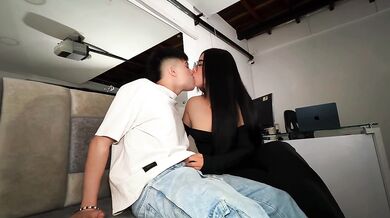 Consulta con Psicóloga Sexual se Convirtió en un SEXO DURO en su Oficina - ¡Queria que me Corriera Adentro! - SPACE PRODUCTIONS