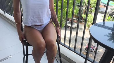 20 year old Maori model sucks my dick