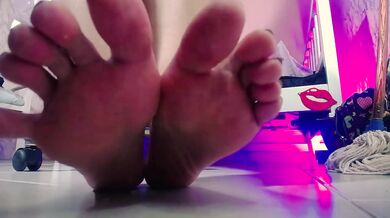 Dominant Home Colombian Webcam Foot Play