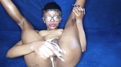 Small and Tiny? Yes big daddy call me lil baby