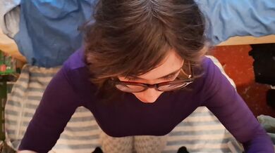 Creanise waits for a rough deep blowjob with facial