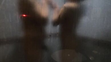 Look how my girlfriend takes a bath - she has a nice ass