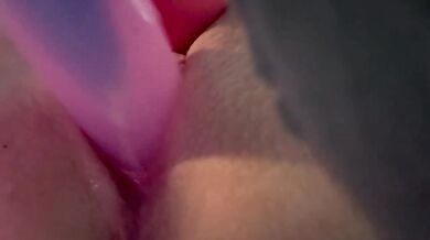Sneakily catching creamy orgasm!