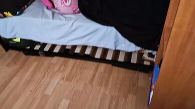 I catch Mi stepdaughter a stunningly beautiful girl lying on my bed and ends up in amazing creampie