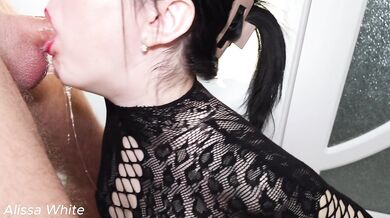 Sloppy deepthroat with red lips.