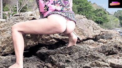 Resort Bungalows PUBLIC Flashing n PEE # Evolova sex toy