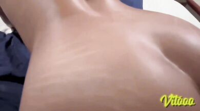 Nice ass with oil, look at it when she gets on all fours