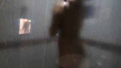 I film my girlfriend while she's showering, look at her natural body
