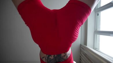 I’m performing your custom dance… nice and hot