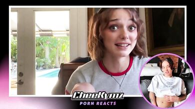 BRUNETTE CUMS HARD TWICE WATCHING FAMILY THERAPY