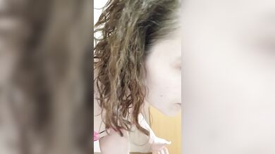 Femme Strip-tease