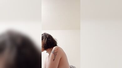 Femme Strip-tease