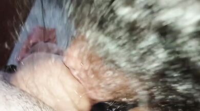 Insane blowjob, she throws a tremendous handjob, she puts on a show in mouth????
