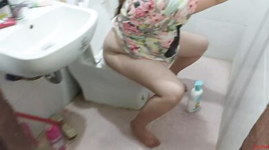Pinay walker milf fucked and moans loud