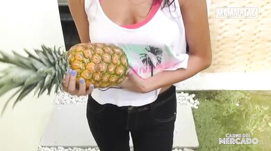 18 Yo Latina Evelin Suarez Oiled Up Pounded Deeply Until She Squirts - CARNE DEL MERCADO