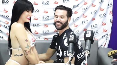 Como nos calentamos con la hermosa colombiana