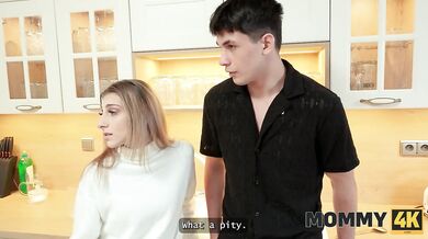 MOMMY4K. Shaving mature pussy ended up as hot bathroom fuck