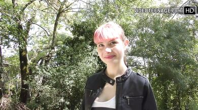 18 year Luna does her first porn casting