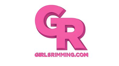 GIRLSRIMMING - Yoga to Distract Marisa Leone