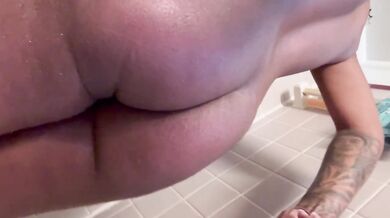 Deaf girl- wishing daddy was spanking me
