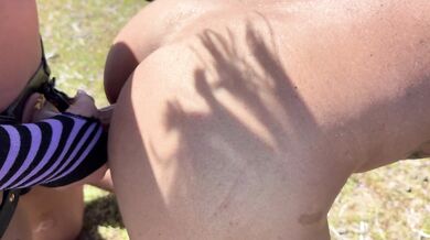 Strapon anal fuck outdoors