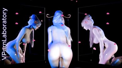 Japanese girl, naughty, sex in the house of mirrors