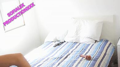 Sofia loves to masturbate intensely for other men and women. #FEMALE ORGASM, #MILF, #SOFIA