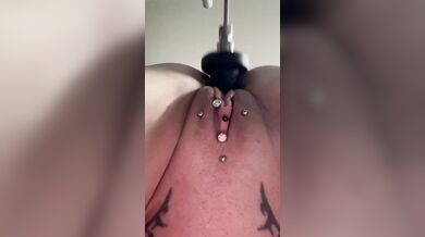 Daddy and the fuckmachine remote