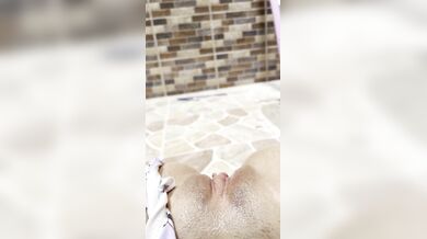 The young woman waits for everyone to leave the house so she can go out to the patio and masturbate her pink pussy to her heart's content.